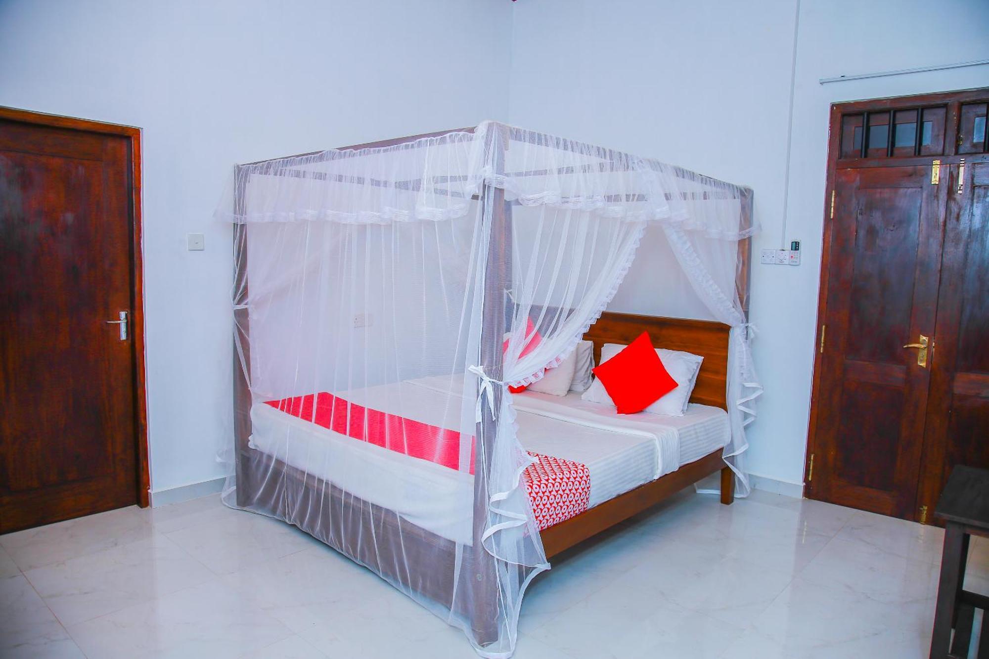 Onaro Beach View Matara Chambre photo
